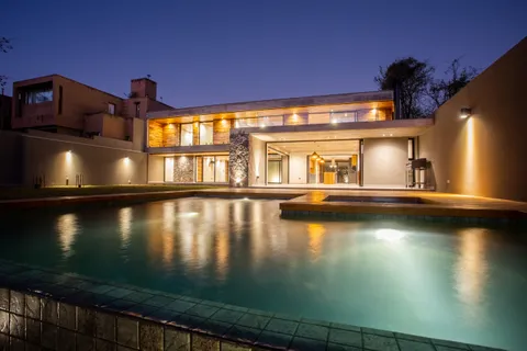 Casa Flores - imagen 1